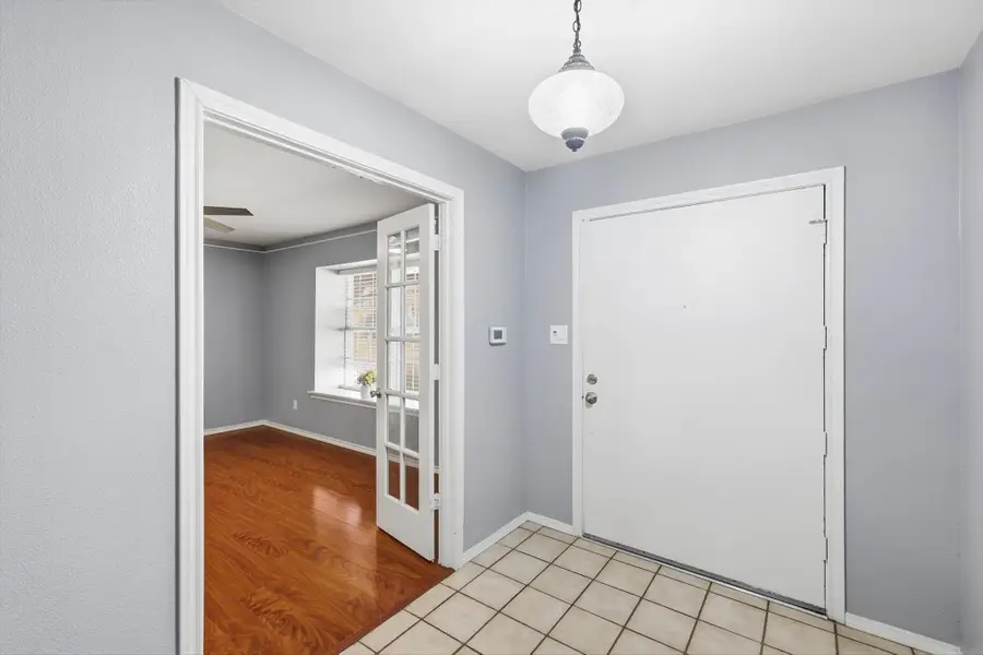 2206 Oak Forest Court, Arlington, TX 76012 - #3