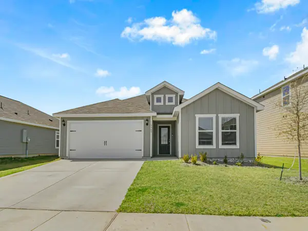 9949 Voyager Lane, Fort Worth, TX 76131