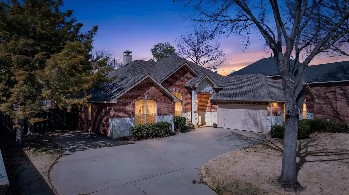 524 Suffolk Drive, Grand Prairie, TX 75052 - #1