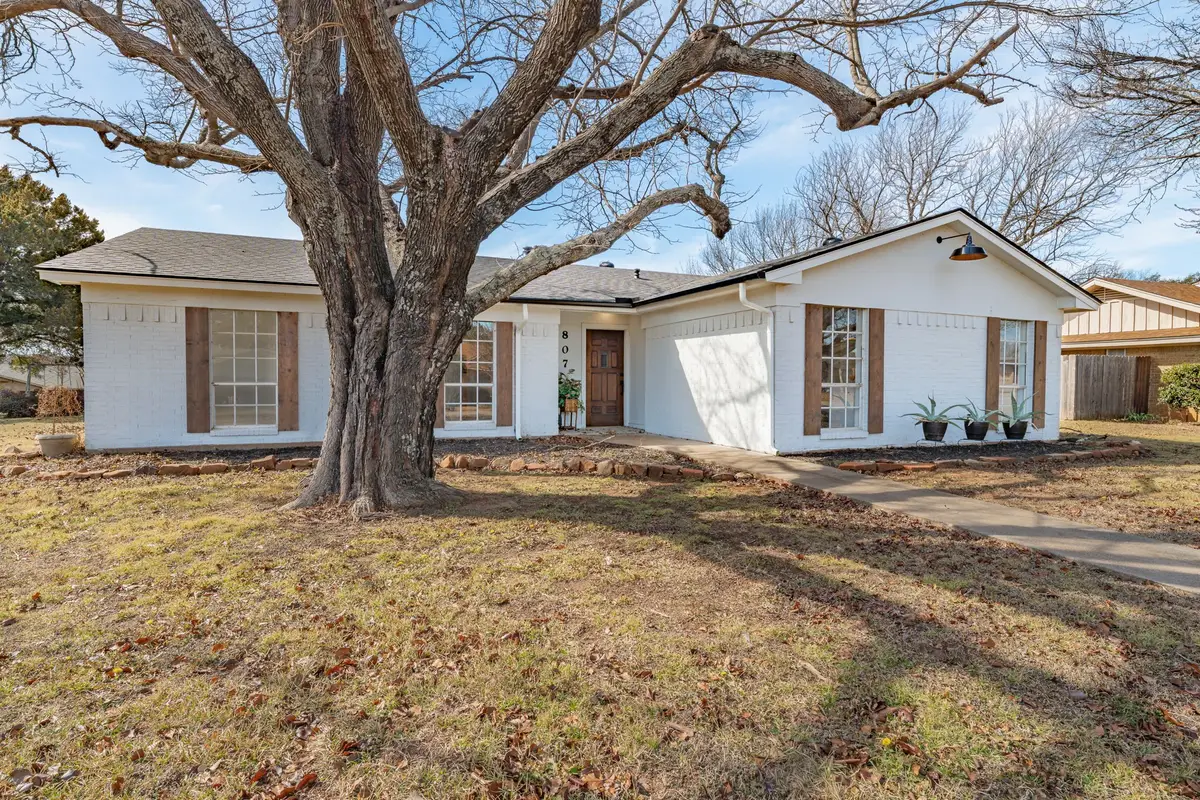 807 Spanish Trail Drive, Granbury, TX 76048 - #1