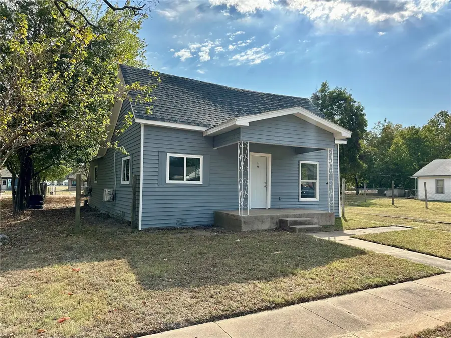 712 W Bond Street, Denison, TX 75020 - #3