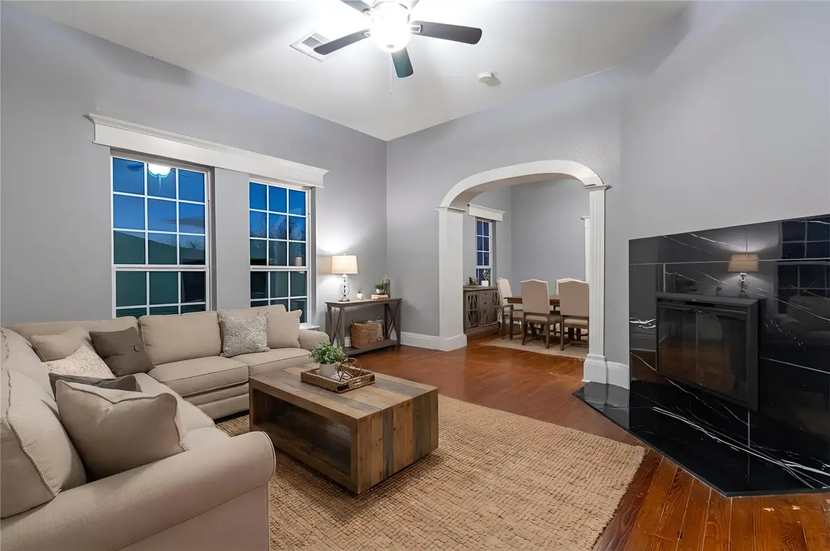 324 E Pace Street, Frost, TX 76641 - #1