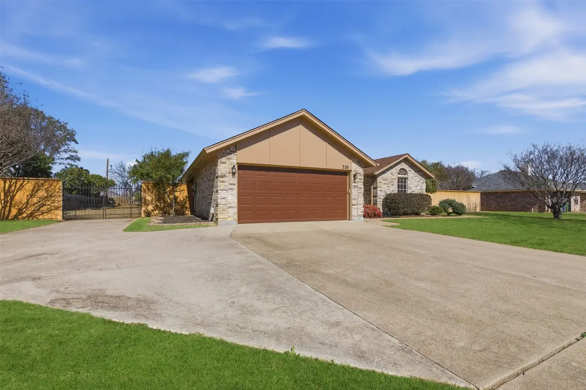 320 Randy Road, Roanoke, TX 76262 - #1