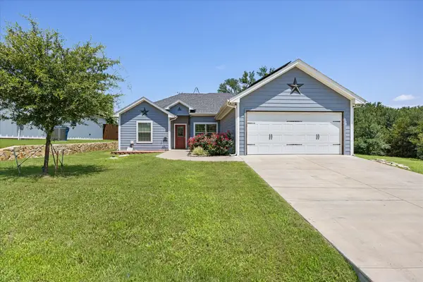 2206 Navasota Street, Granbury, TX 76048