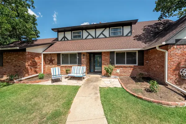 2119 Prestonwood Drive, Arlington, TX 76012