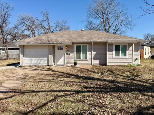 809 Shawnee Trace, Grand Prairie, TX 75051