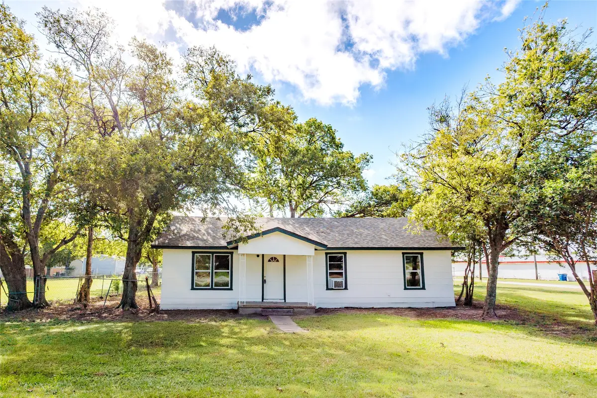 202 N Sycamore, Malone, TX 76660 - #1