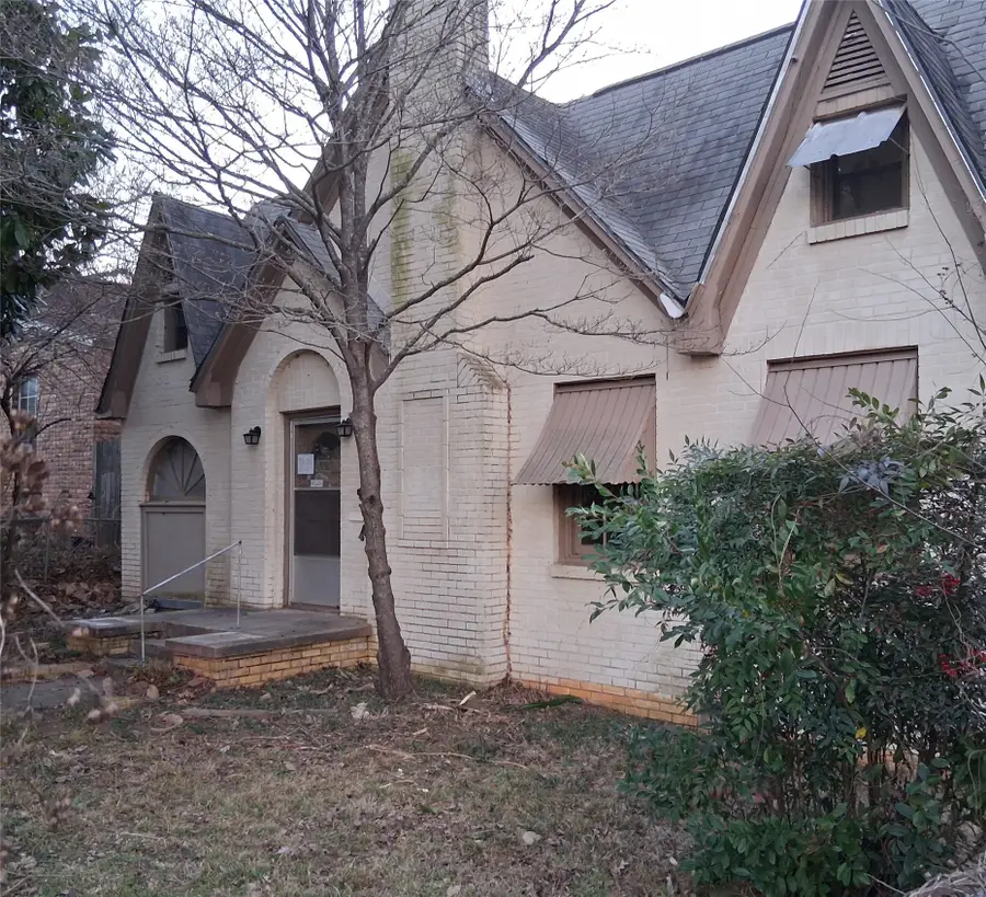 805 S Glenwood Boulevard, Tyler, TX 75701 - #2