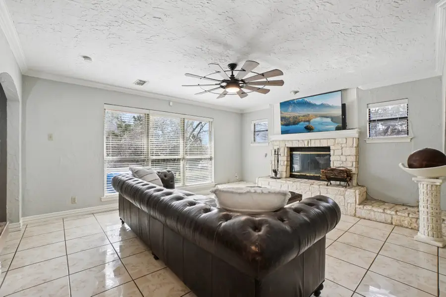 300 N Clark Road, Duncanville, TX 75116 - #3