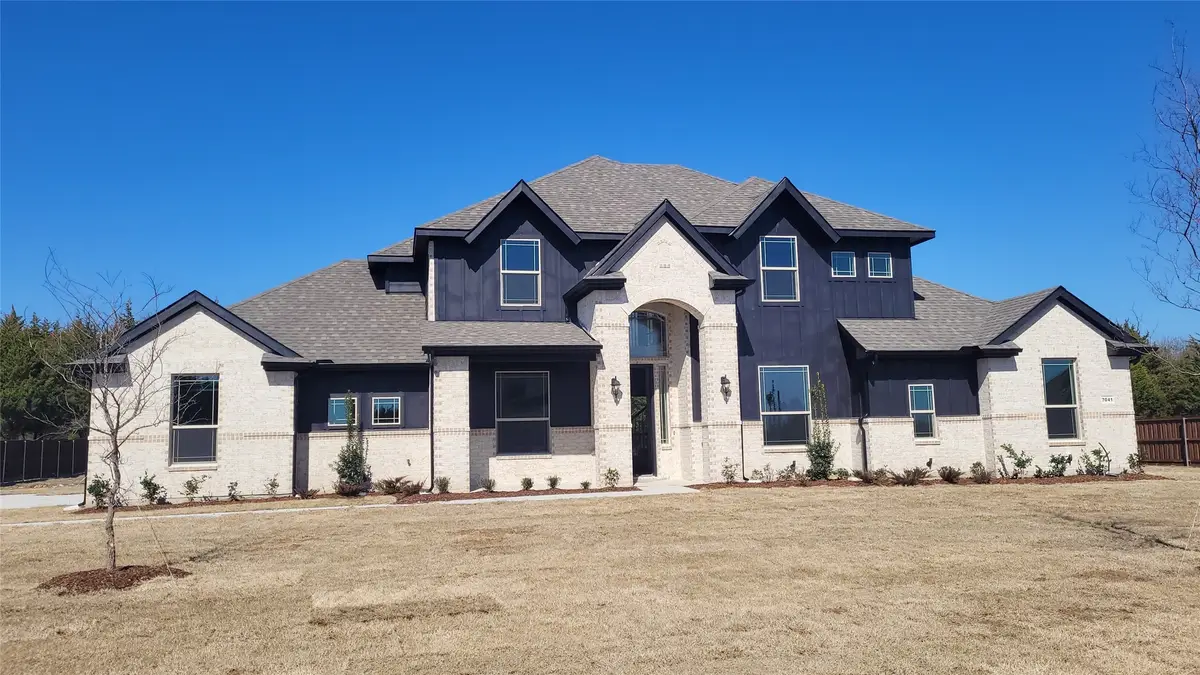 7041 Champion Road, Midlothian, TX 76065 - #1