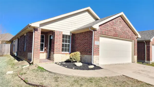 2201 Sweetwood Drive, Fort Worth, TX 76131