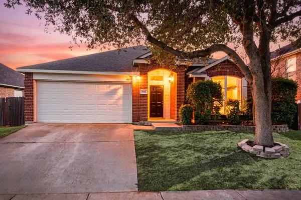 8116 Chamizal Drive, Fort Worth, TX 76137