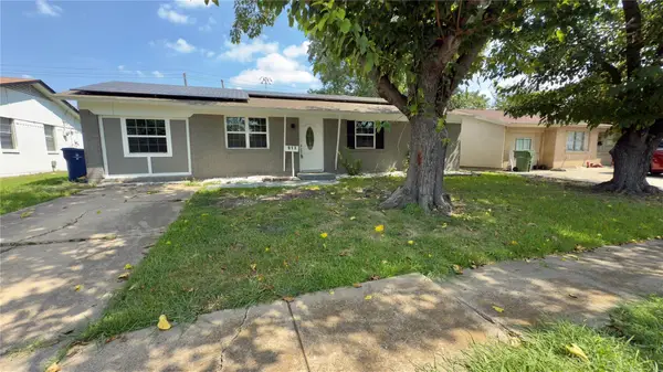 913 Rosewood Hills Drive, Garland, TX 75040