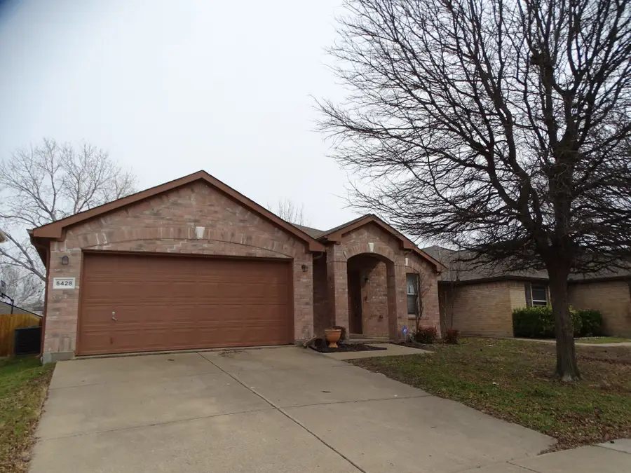 5428 Maverick Drive, Grand Prairie, TX 75052 - #2