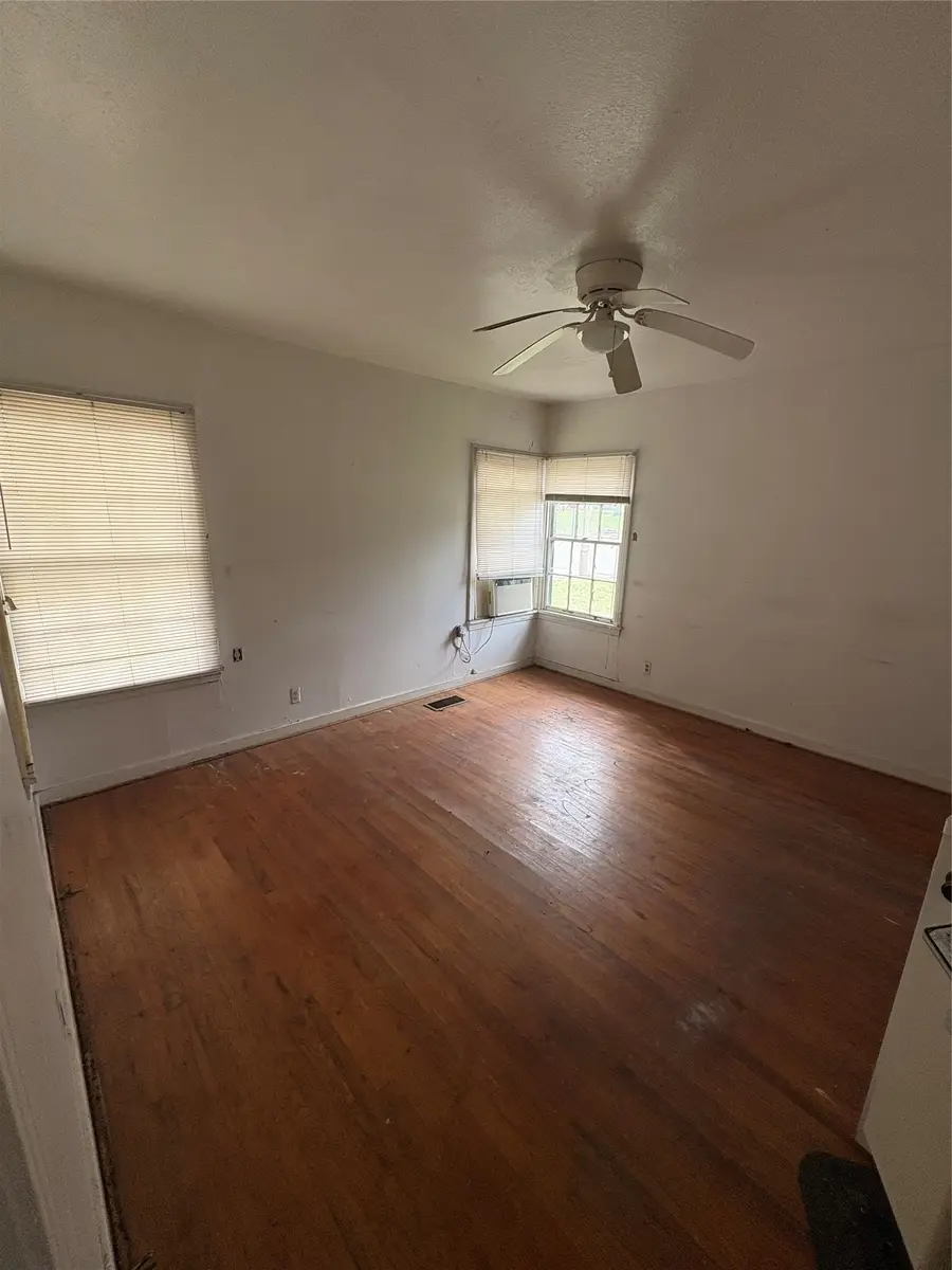 424 Church Street, Sulphur Springs, TX 75482 - #2