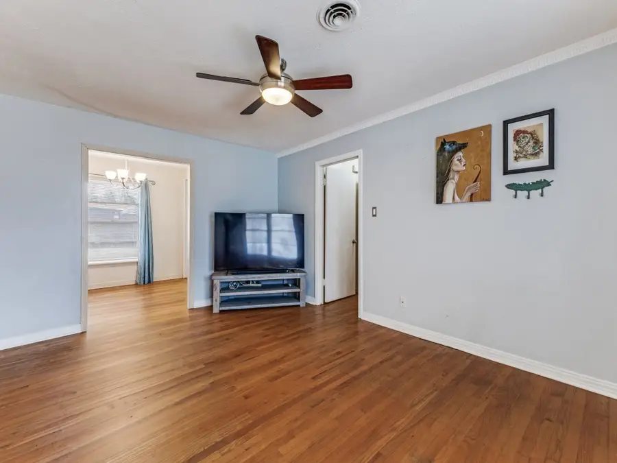 3217 Santa Teresa Avenue, Dallas, TX 75228 - #3