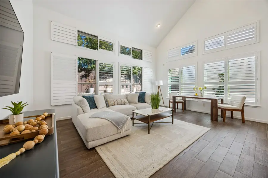 2550 Wedglea Drive, Dallas, TX 75211 - #2