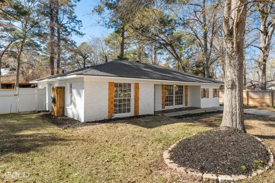 1211 Lee Street, Benton, LA 71006 - #3