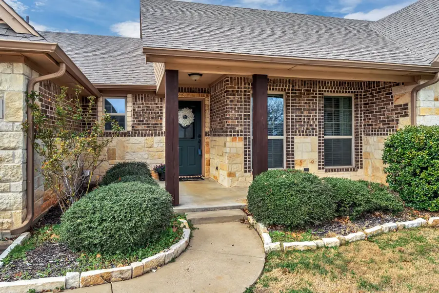 805 Linda Drive, Joshua, TX 76058 - #3