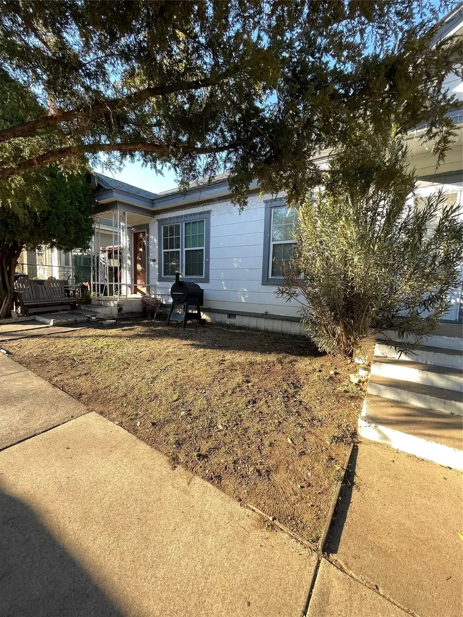 607 Neches Street, Dallas, TX 75208 - #2