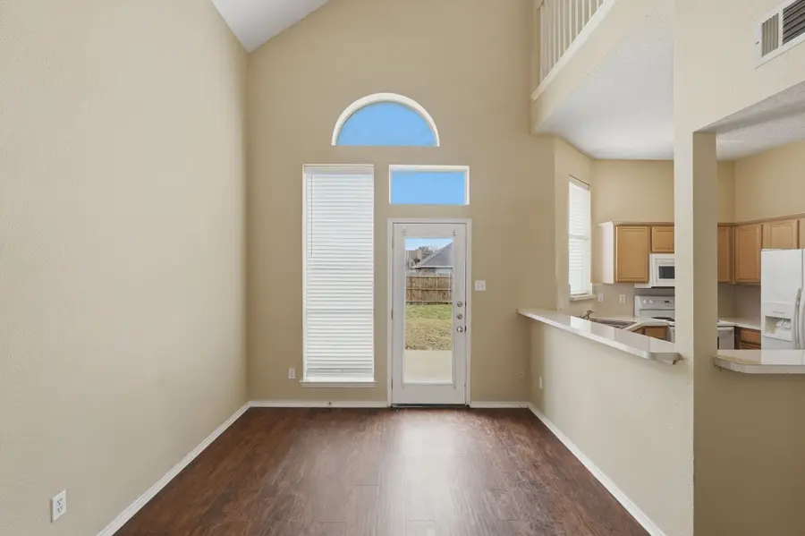 216 W Glen Meadow Drive, Glenn Heights, TX 75154 - #3