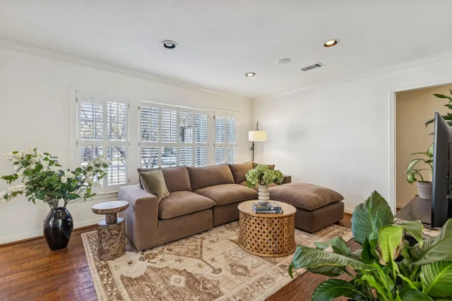 8615 Chadbourne Road, Dallas, TX 75209 - #3