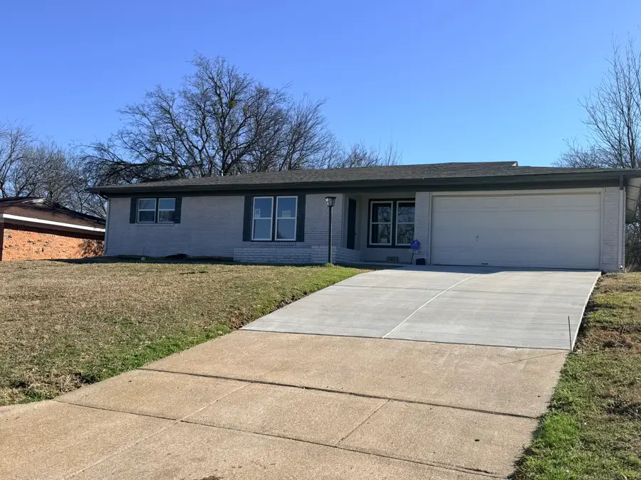 2816 Gardenia Street, Fort Worth, TX 76119 - #3