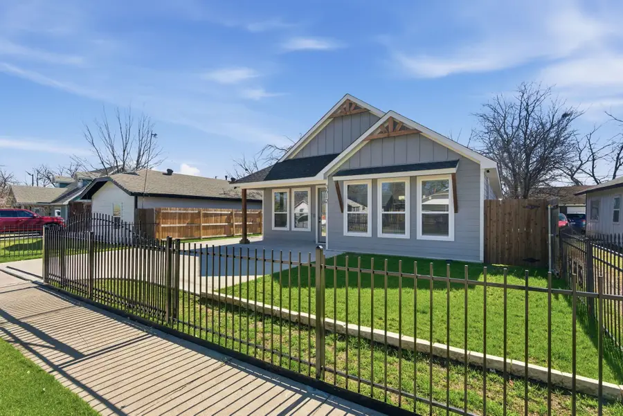 3612 Avenue J, Fort Worth, TX 76105 - #3