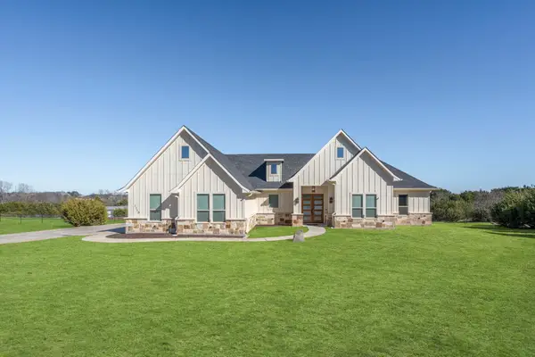 2110 Shady Grove Road, Weatherford, TX 76088