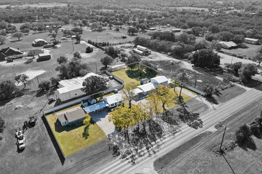 1060 E Reno Road, Reno, TX 76020 - #2