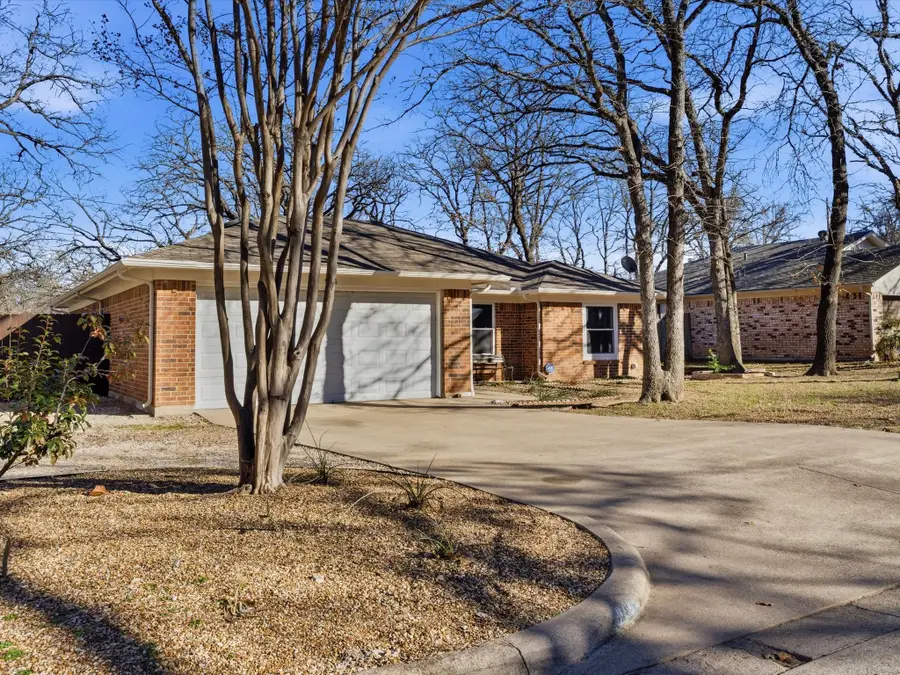 904 Red Oak Street, Azle, TX 76020 - #3