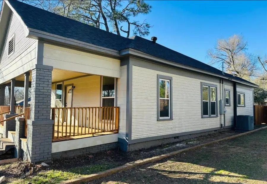 1408 E Houston Street, Tyler, TX 75702 - #2