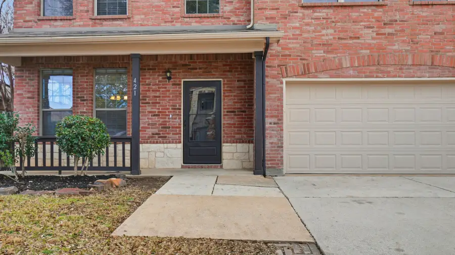 421 Sandy Creek Drive, Fort Worth, TX 76131 - #2
