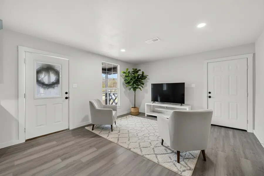 705 S 3rd Street E, Dawson, TX 76639 - #2