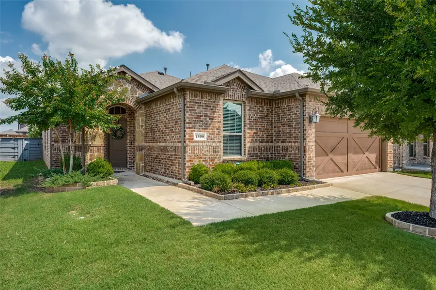1509 Summit View Lane, Aubrey, TX 76227 - #2