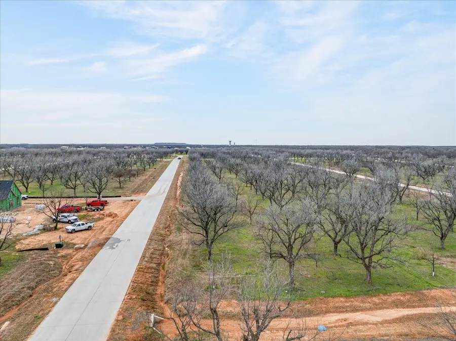 1424 Cirrus Loop, Granbury, TX 76049 - #2