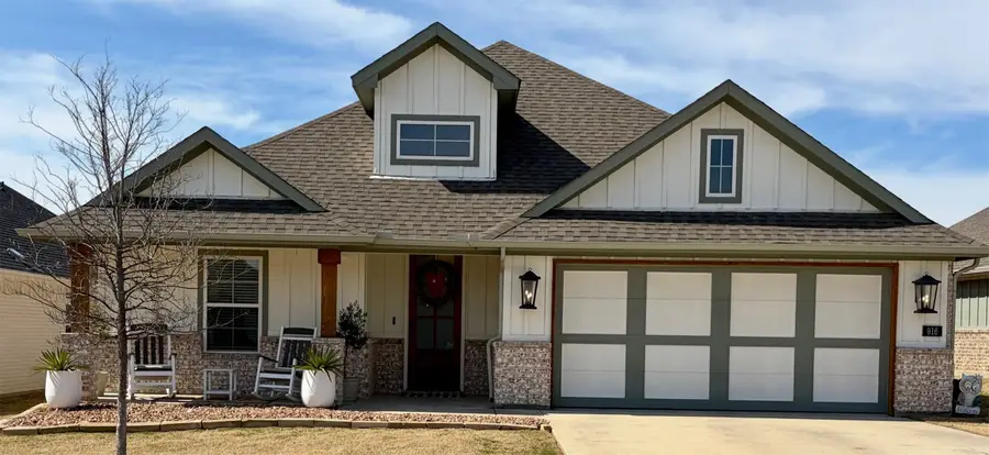 916 Rodgers Avenue, Godley, TX 76044 - #2