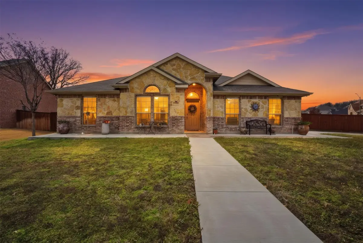 3701 Dutch Iris Lane, Forest Hill, TX 76140 - #1