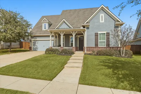 821 Crimson Road, Lantana, TX 76226