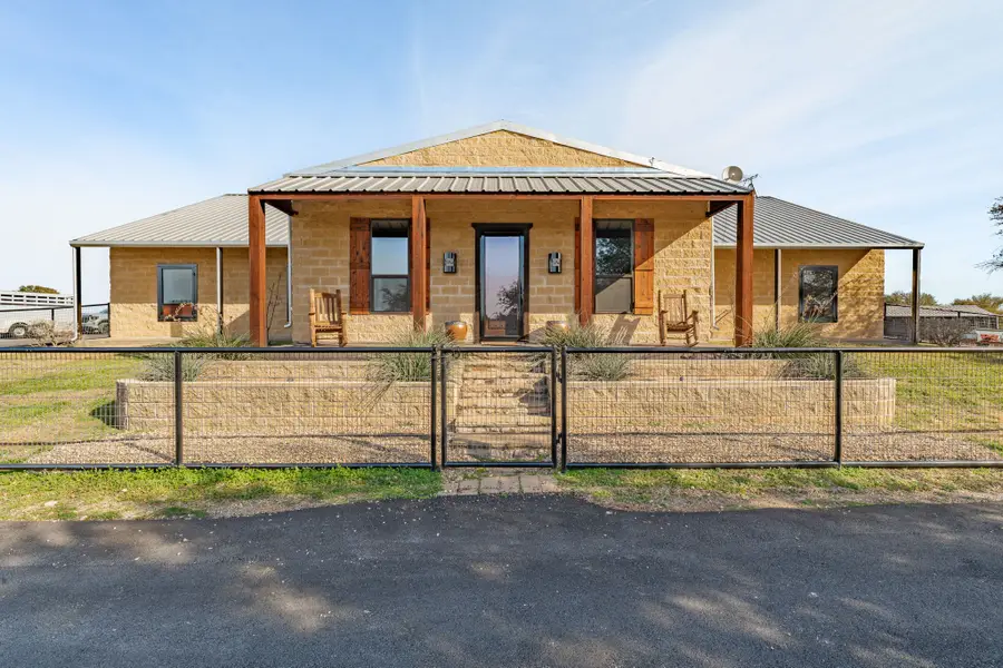 221 Silver Spur, Weatherford, TX 76087 - #2