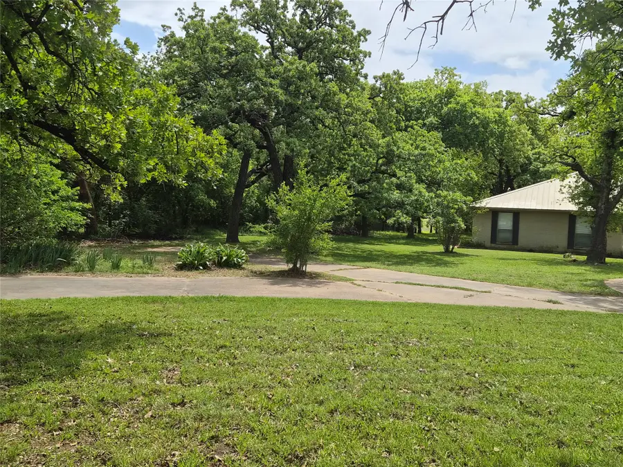 102 Shady Grove Court, Joshua, TX 76058 - #2