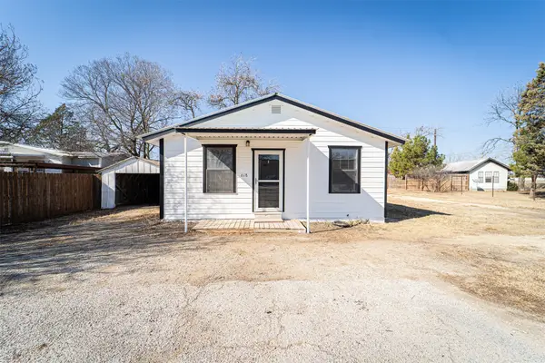 618 Oak Street, Clyde, TX 79510