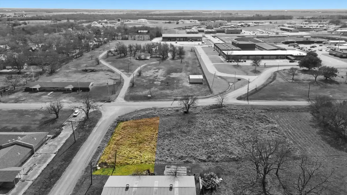 202 Pine Street, Whitewright, TX 75491 - #1