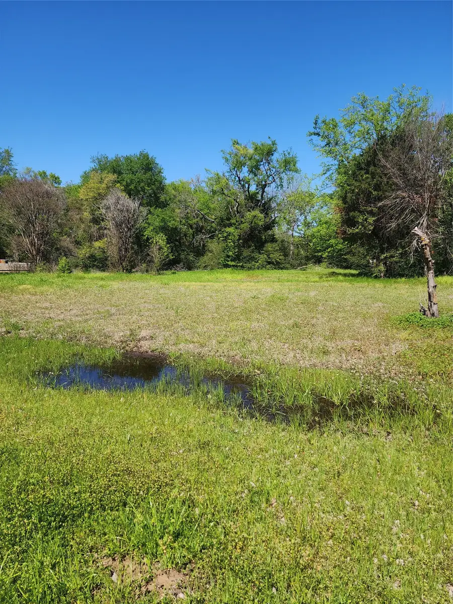 112 Lindy Lee Lane, Mabank, TX 75156 - #2