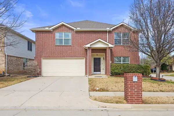 4957 Trail Creek Drive, Fort Worth, TX 76244