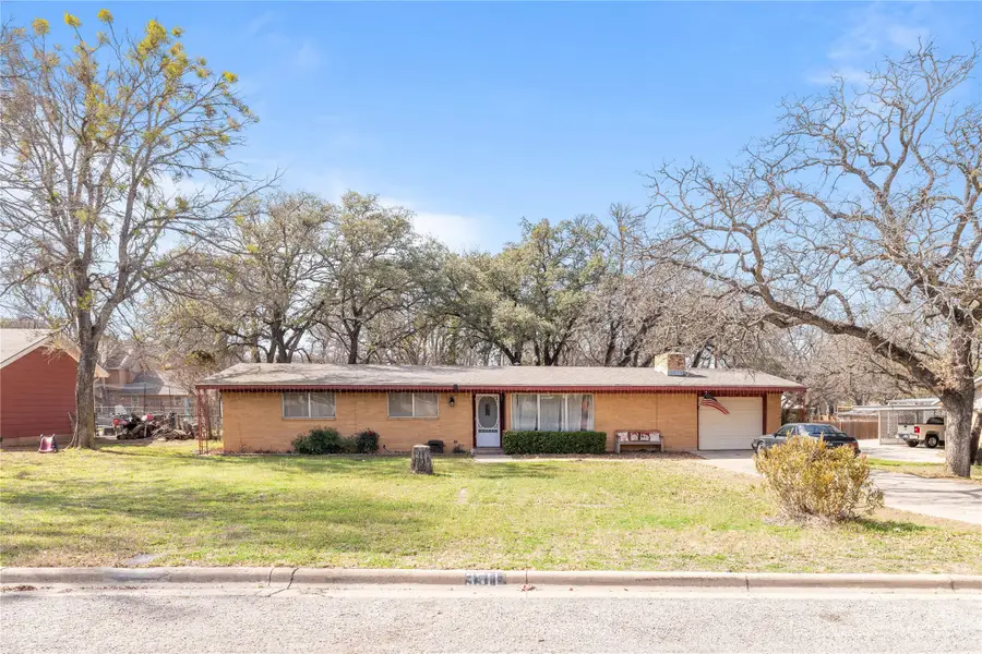 3511 Durham Avenue, Brownwood, TX 76801 - #2