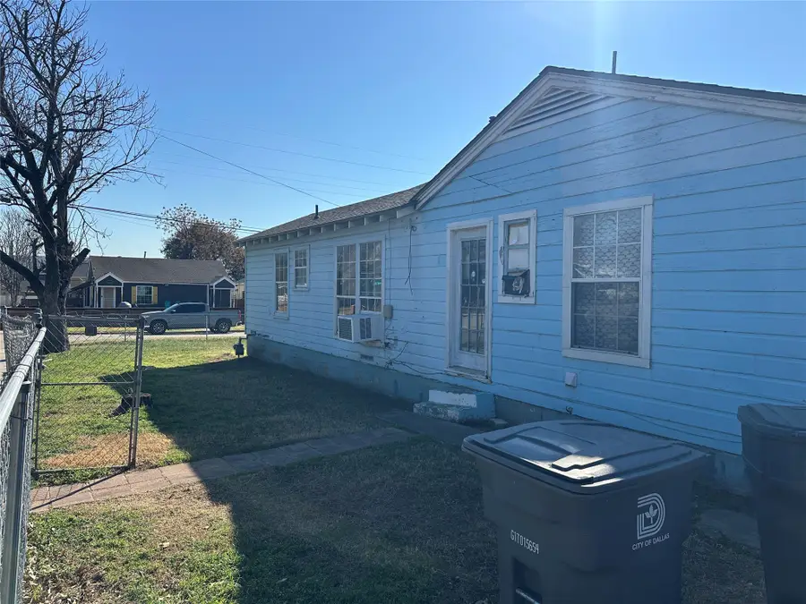 1821 N Winnetka Avenue, Dallas, TX 75208 - #3