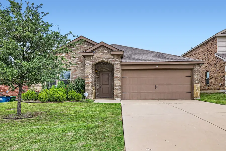 1001 Alton Drive, Aubrey, TX 76227 - #2