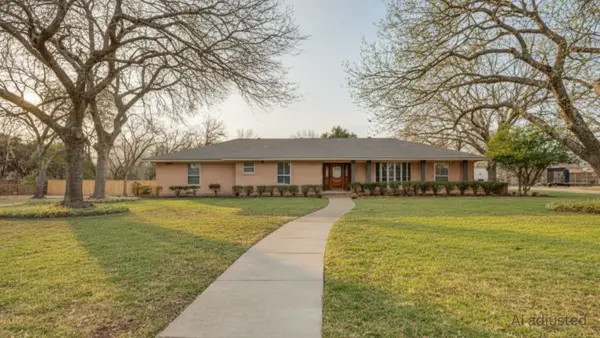 113 Overhill Drive, Waxahachie, TX 75165