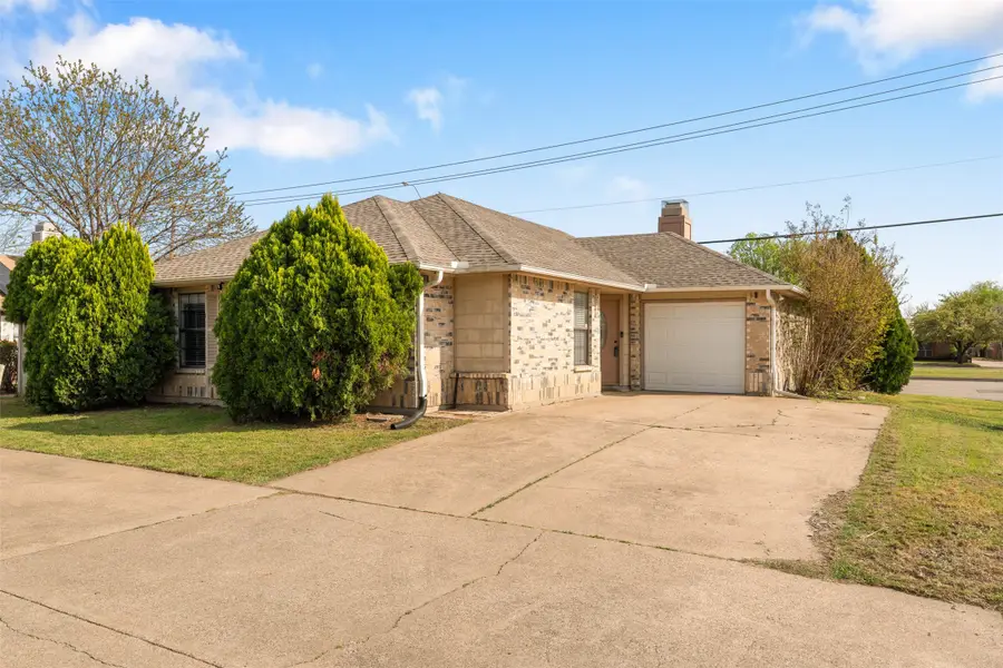 6700 Oriole Court, Haltom City, TX 76137 - #3